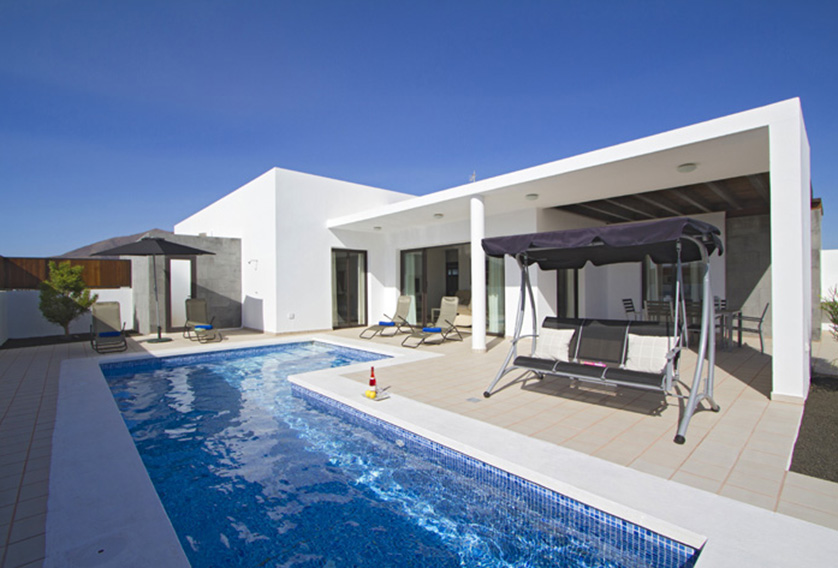 luxury villas lanzarote